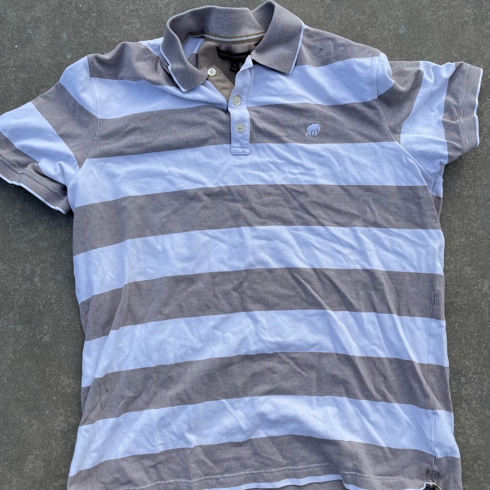 💥3 for $20 Banana Republic 🍌khaki and white polo